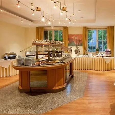 Отель Taste Кульмбах